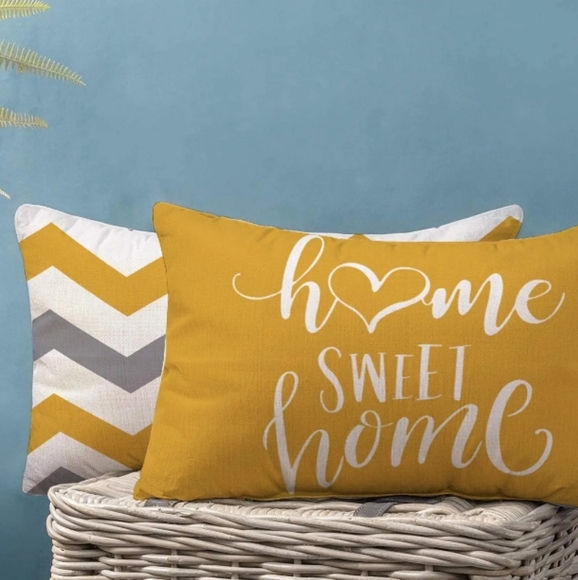 3 Decor Pillow Cases - Picture 6 of 9